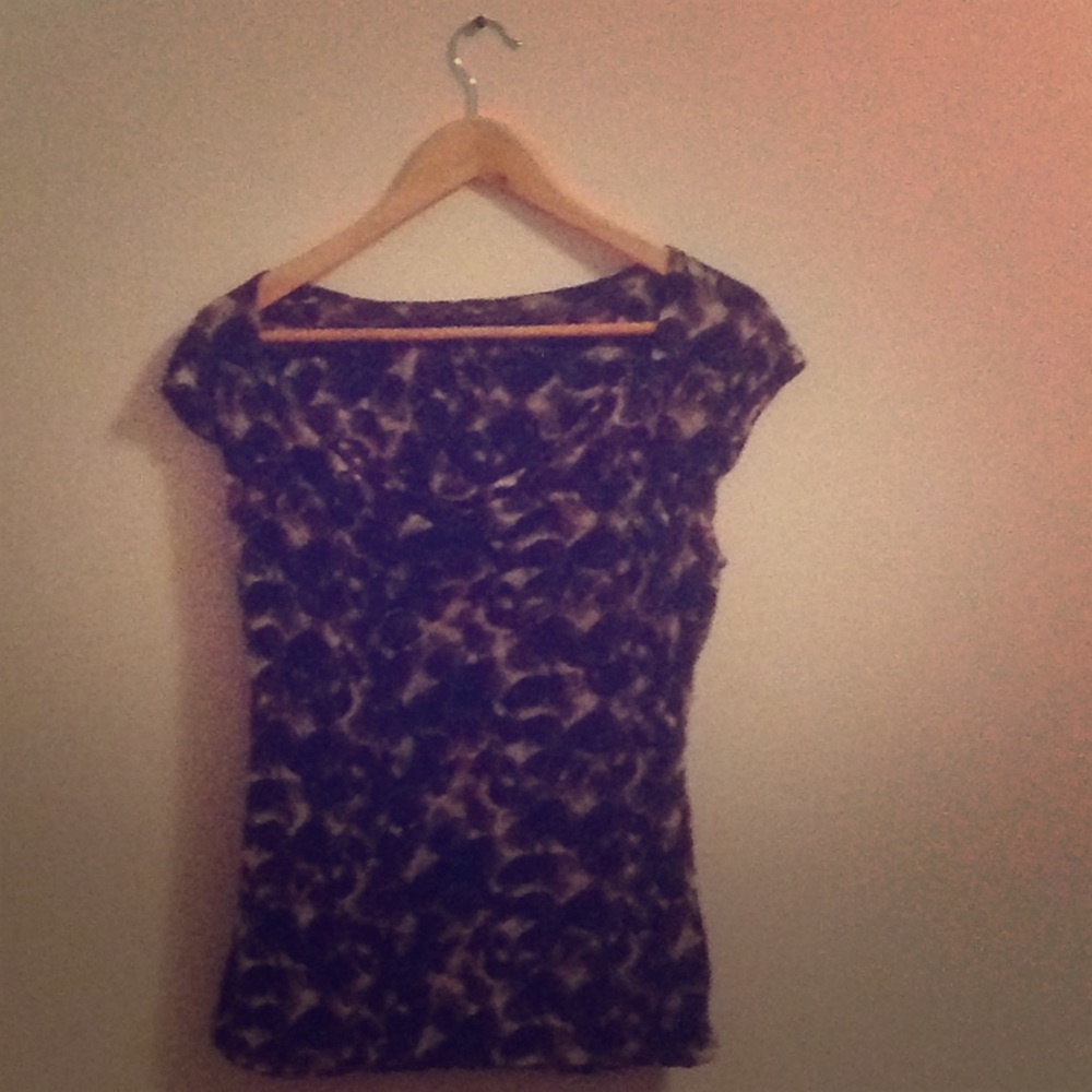 Scoop neck top
